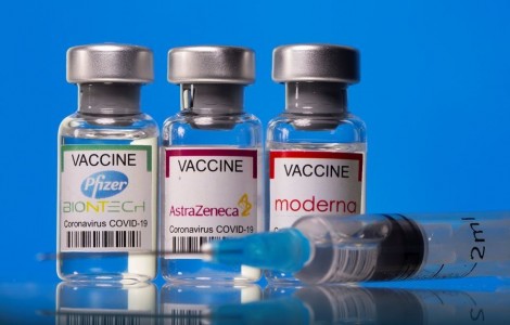 WHO khuyến nghị tạm thời tiêm kết hợp các loại vaccine ngừa COVID-19