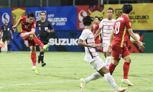 Thắng Campuchia 4-0, Việt Nam gặp Thái Lan ở bán kết