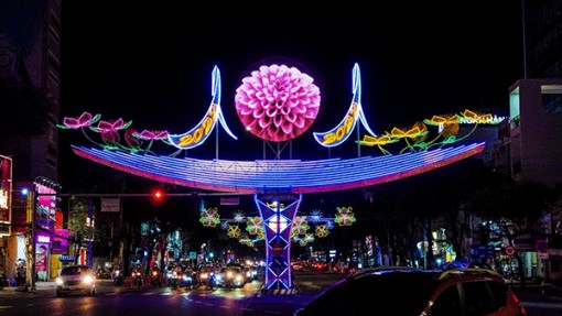 Đường đèn nghệ thuật Cần Thơ năm 2022 chính thức sáng đèn