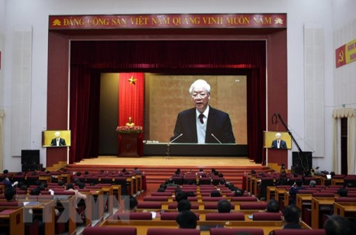 Nâng cao năng lực lãnh đạo của Đảng: Công tác tư tưởng là hàng đầu