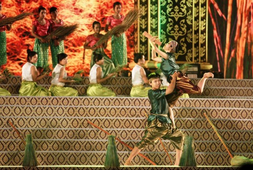 Bảo tồn, phát huy giá trị dân ca, dân vũ, dân nhạc của các dân tộc thiểu số gắn với phát triển du lịch