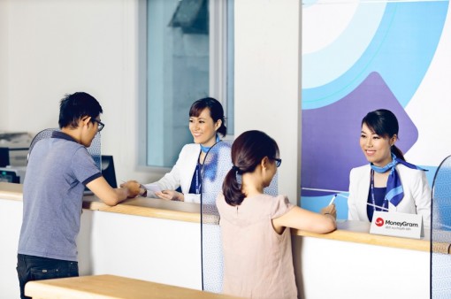 Nhiều ưu đãi hấp dẫn tại ACB dành cho khách hàng nhận tiền từ người thân ở nước ngoài gửi về