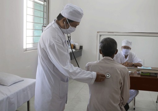 Gần 1 triệu phụ nữ và trẻ em tử vong do hít khói thuốc thụ động