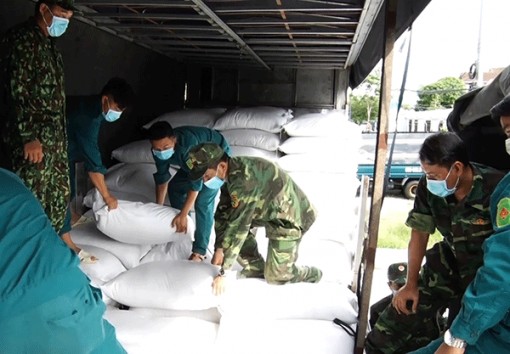 Thi đua hoàn thành xuất sắc nhiệm vụ