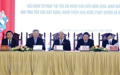 Xây dựng cơ chế kiểm soát quyền lực, chống tham nhũng trong xét xử