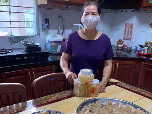 Sẻ chia để Tết vẹn tròn