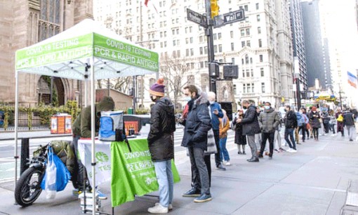 Cuộc tấn công của “cơn sóng thần”