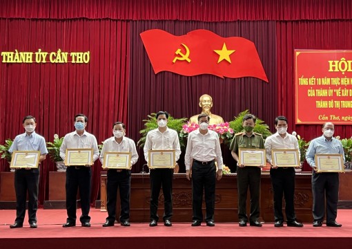 Tổng kết 10 năm phát triển quận Ninh Kiều thành đô thị trung tâm TP Cần Thơ