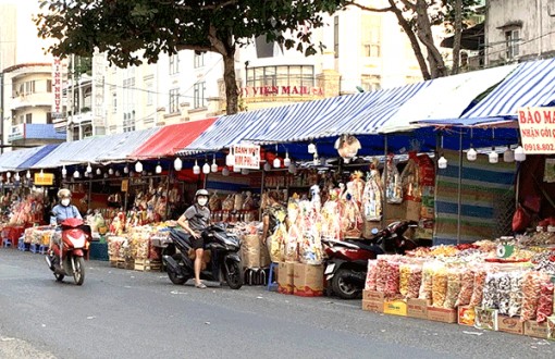 Ninh Kiều bố trí hơn 500 lô sạp kinh doanh thời vụ Tết