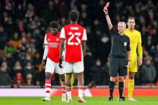 Arsenal cần lối chơi đẹp