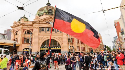 Chính phủ Úc mua bản quyền lá cờ Thổ dân