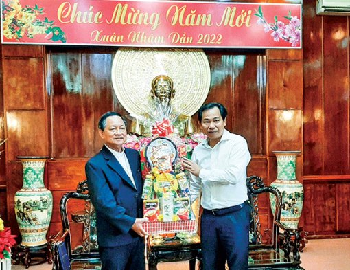 Lãnh đạo thành phố tiếp các đoàn đến chúc Tết