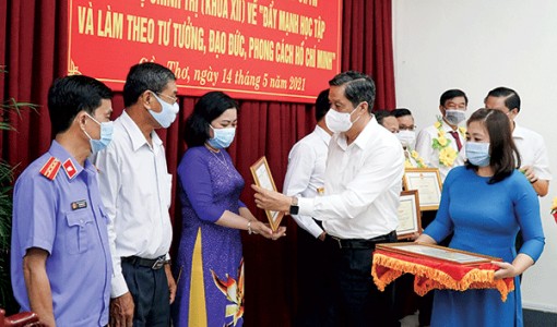 "Gạn đục, khơi trong", xây dựng Ðảng bộ TP Cần Thơ trong sạch, vững mạnh