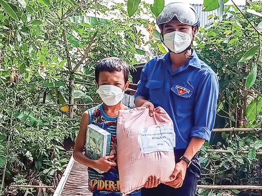 Chăm lo cho đoàn viên, thanh niên, học sinh