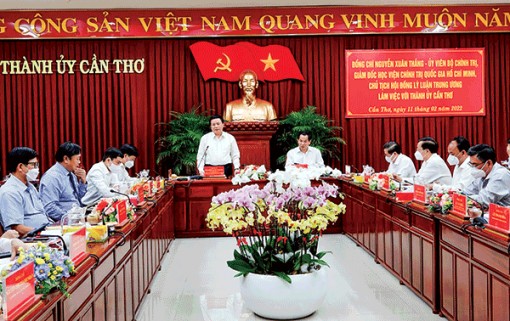 Cần Thơ cần tiên phong đi đầu trong vùng ÐBSCL về xây dựng trường chính trị đạt chuẩn