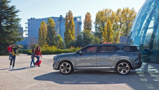 "Một vốn, mười lời" khi đặt cọc VinFast VF 8 và VF 9