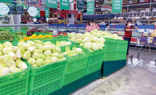 Doanh thu bán lẻ hàng hóa và dịch vụ tiêu dùng giảm 7,81%