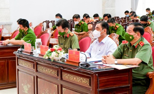 Công an TP Cần Thơ tổ chức hội thảo đóng góp luận cứ xây dựng 2 dự án luật