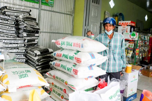 Giá phân bón tăng trở lại, nguồn cung vẫn đang dồi dào