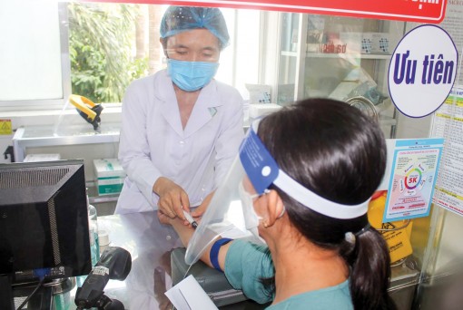 Cách giảm nguy cơ loét chân ở người đái tháo đường