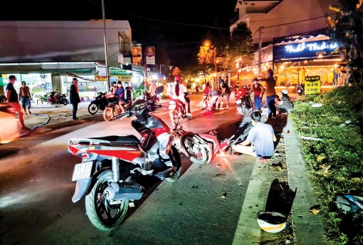 Sớm xử lý những bất cập xung quanh hồ Búng Xáng