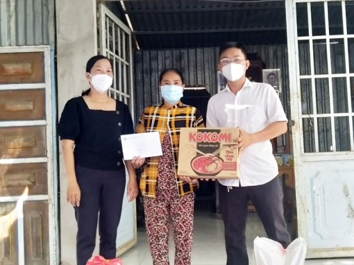 Nỗ lực vận động, chăm lo người nghèo