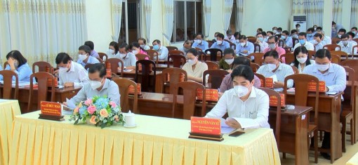 Triển khai thực hiện các quy định, hướng dẫn, nghị quyết của Đảng