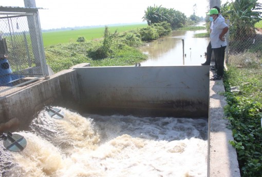Mặn tiếp tục xâm nhập sâu trong những ngày triều cường lên cao