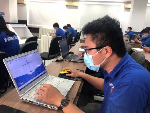 Tuổi trẻ xung kích chuyển đổi số