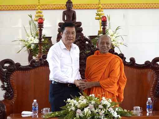 Lãnh đạo thành phố chúc Tết cổ truyền Chôl Chnăm Thmây của đồng bào dân tộc Khmer