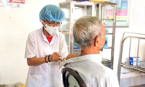 Nguy cơ viêm cơ tim sau khi tiêm vaccine ngừa COVID-19 "rất thấp"