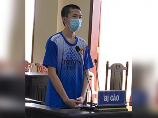 Trộm nửa tỉ đồng của bạn, lãnh án 12 năm tù
