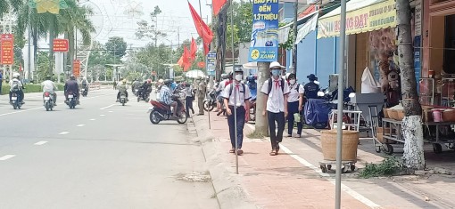 Bảo đảm trật tự, an toàn giao thông trước cổng trường học