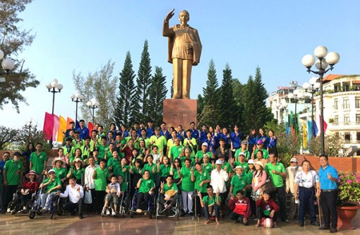 Họp mặt - giao lưu nhân Ngày Người khuyết tật Việt Nam