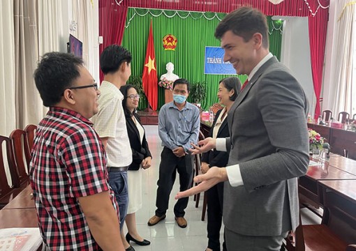 Ðề xuất kế hoạch phát triển không gian, kiến trúc cảnh quan, thương mại dịch vụ khu vực bến Ninh Kiều