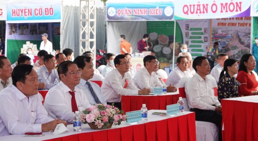 Lễ hội Kỳ yên Thượng điền Đình Bình Thủy