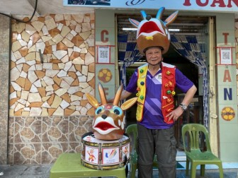 "Cổ động viên số 1 Việt Nam" 20 năm làm mũ linh vật SEA Games