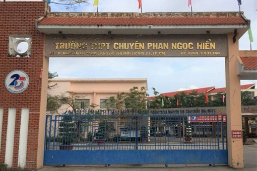 Cà Mau: Cảnh cáo Hiệu phó bắt học sinh ăn thức ăn lấy từ thùng rác