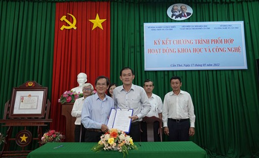 Ký kết chương trình phối hợp hoạt động khoa học và công nghệ