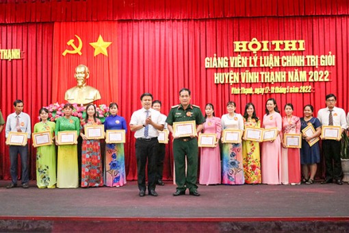 Vĩnh Thạnh: Bế mạc Hội thi Giảng viên lý luận chính trị giỏi huyện năm 2022