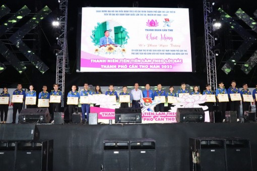 Tuyên dương 80 điển hình “Thanh niên tiên tiến làm theo lời Bác”