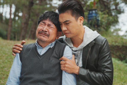 Khi phim chiếu mạng kể chuyện đời