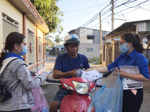 Thanh niên tình nguyện bảo đảm an toàn giao thông