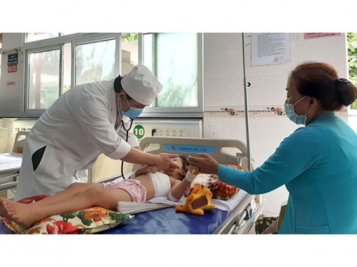 Cảnh báo tai nạn thương tích với trẻ trong mùa hè