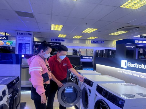 Chọn máy giặt, máy sấy quần áo tiện ích cho gia đình