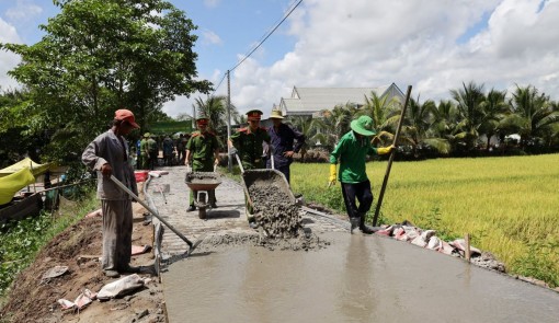 Phục vụ người dân đi lại an toàn