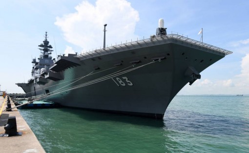 Nhật Bản thể hiện sức mạnh hải quân