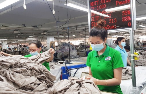 Tín dụng ngân hàng thúc đẩy đà phục hồi kinh tế