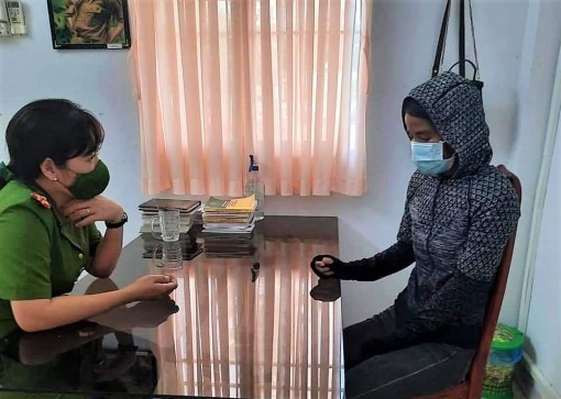 8 lần giả vờ nhảy cầu tự tử để lừa lấy tiền người khác