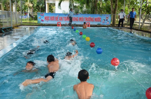 Chung tay hành động vì trẻ em